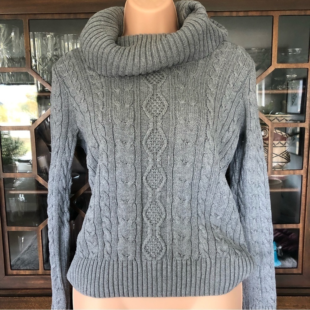 Pria Sweater​
